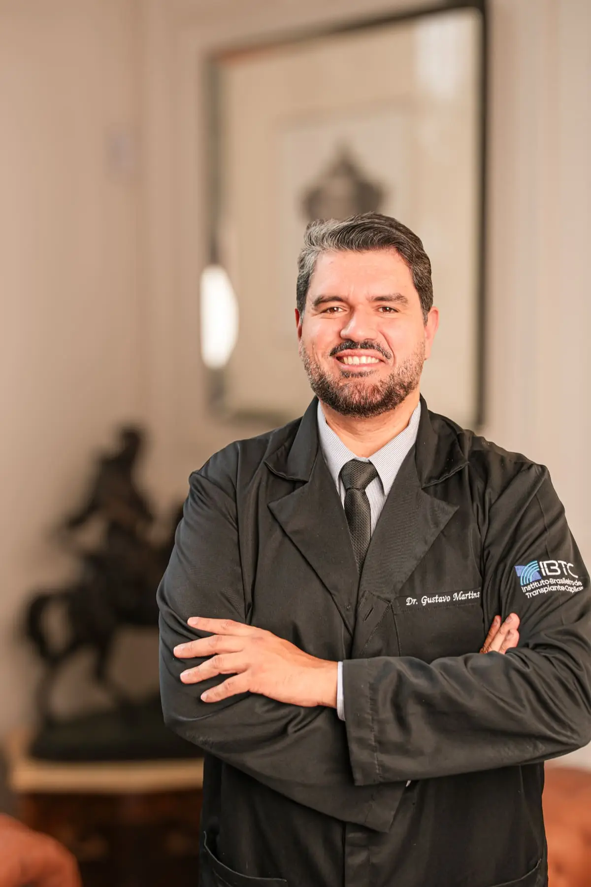 Dr. Gustavo Martins